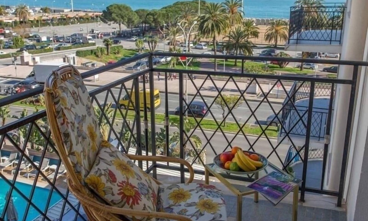 Menton Apartment | Beautiful 2BR with AC and Terrace Menton