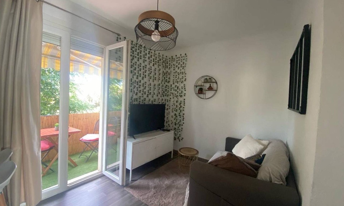 Mediterranee Apartment | Beautiful 2nd-floor apartment, bright - 4 guests