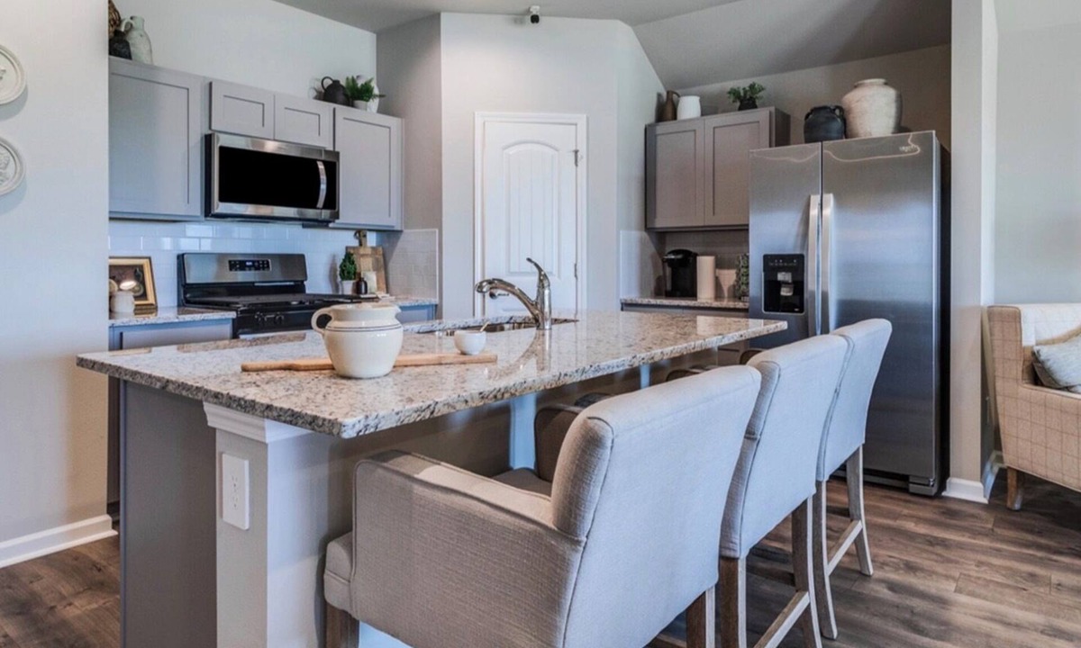 Lake Charles House | Beautiful 3-bedroom house in charming Lake Charles with AC,and 2 full bathrooms.
