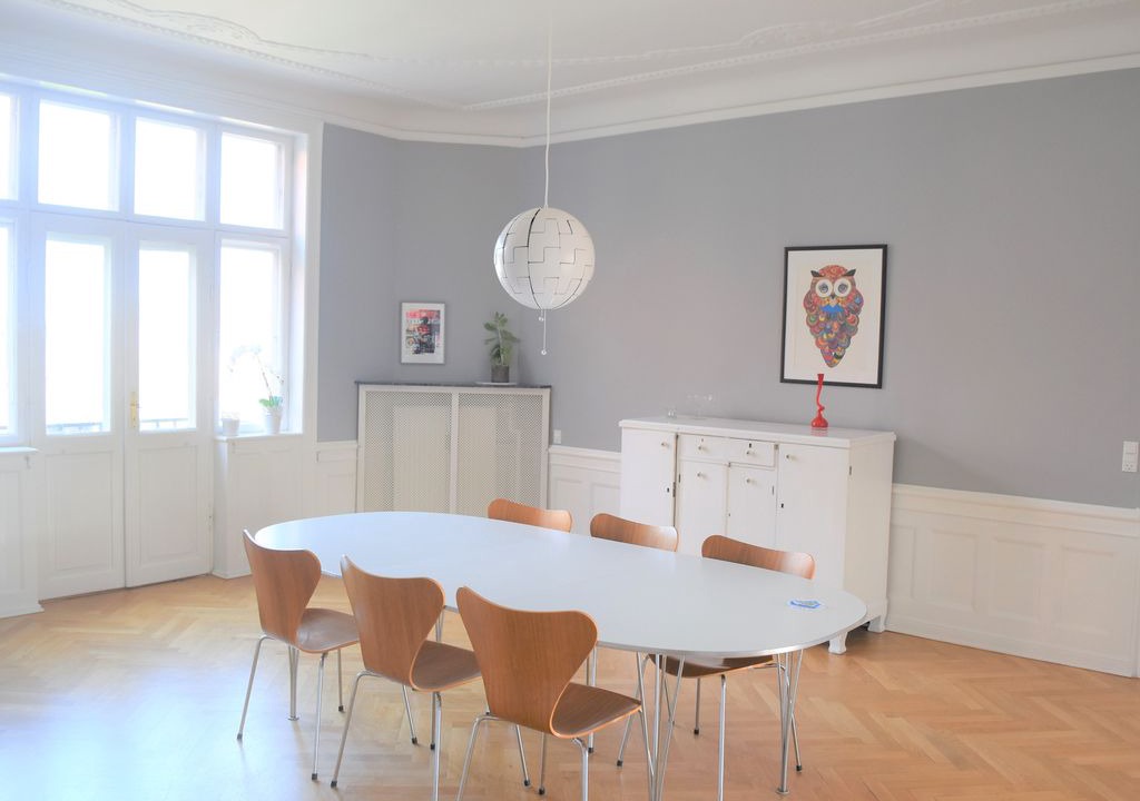 Frederiksberg C Apartment | Beautiful 3-Bedroom Apartment in a fashionable part of Copenhagen- Frederiksberg