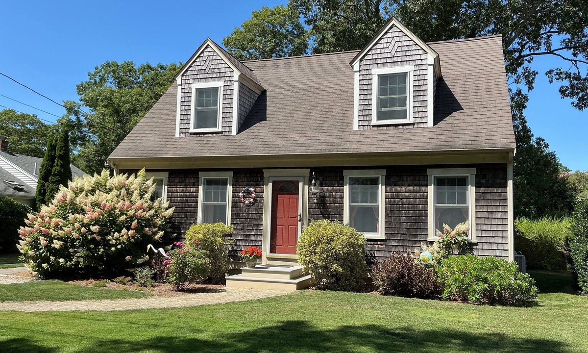 Teaticket House | Beautiful 3 bedroom home just steps to bay beaches