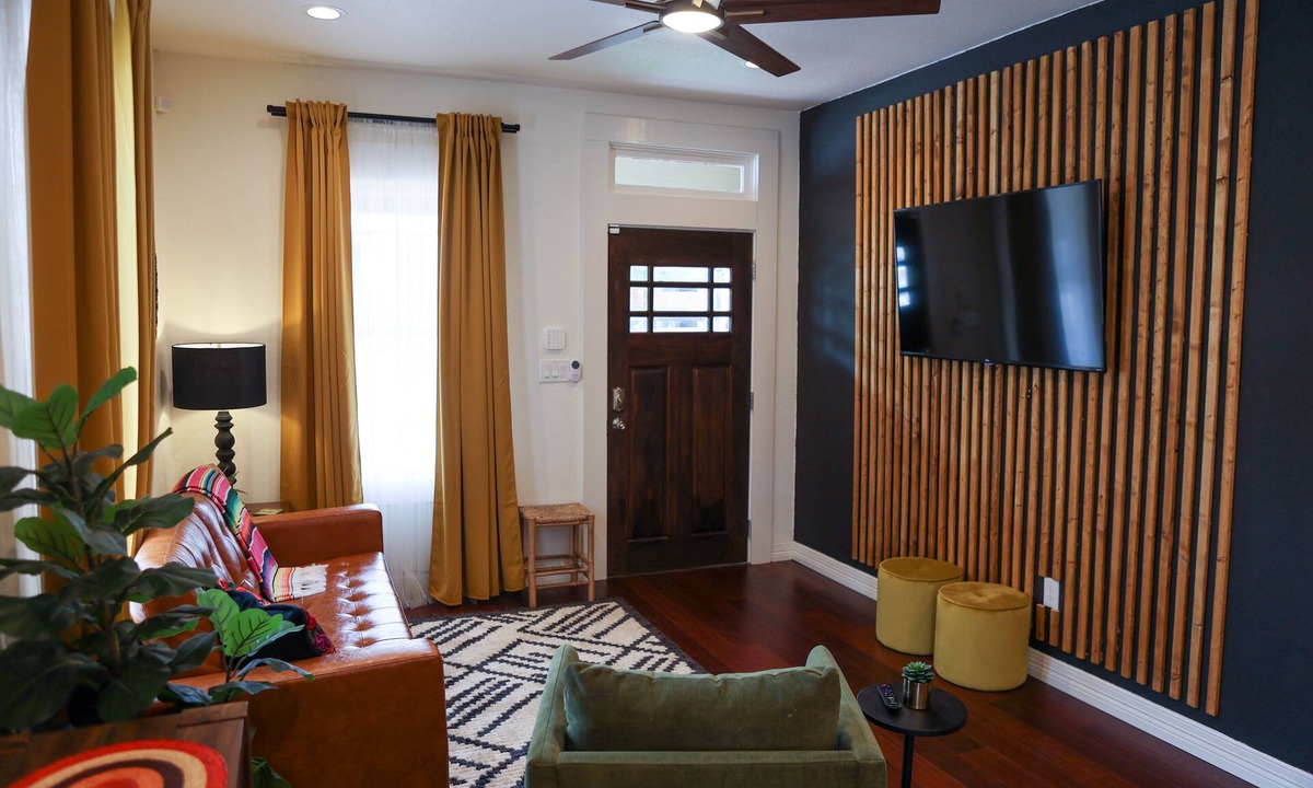 Nevada Street House | Beautiful 3BD Home Near Downtown & The Pearl