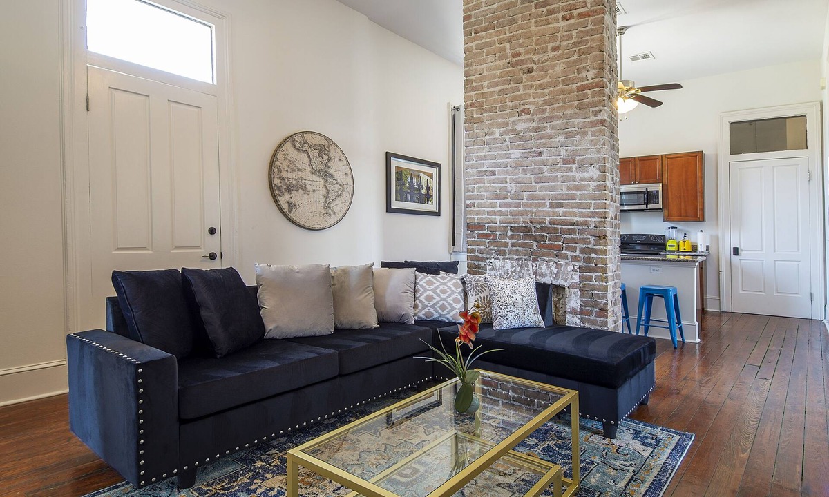 Faubourg Livaudais House | Beautiful 3bedroom house, walk to St. Charles Ave and G. District,.