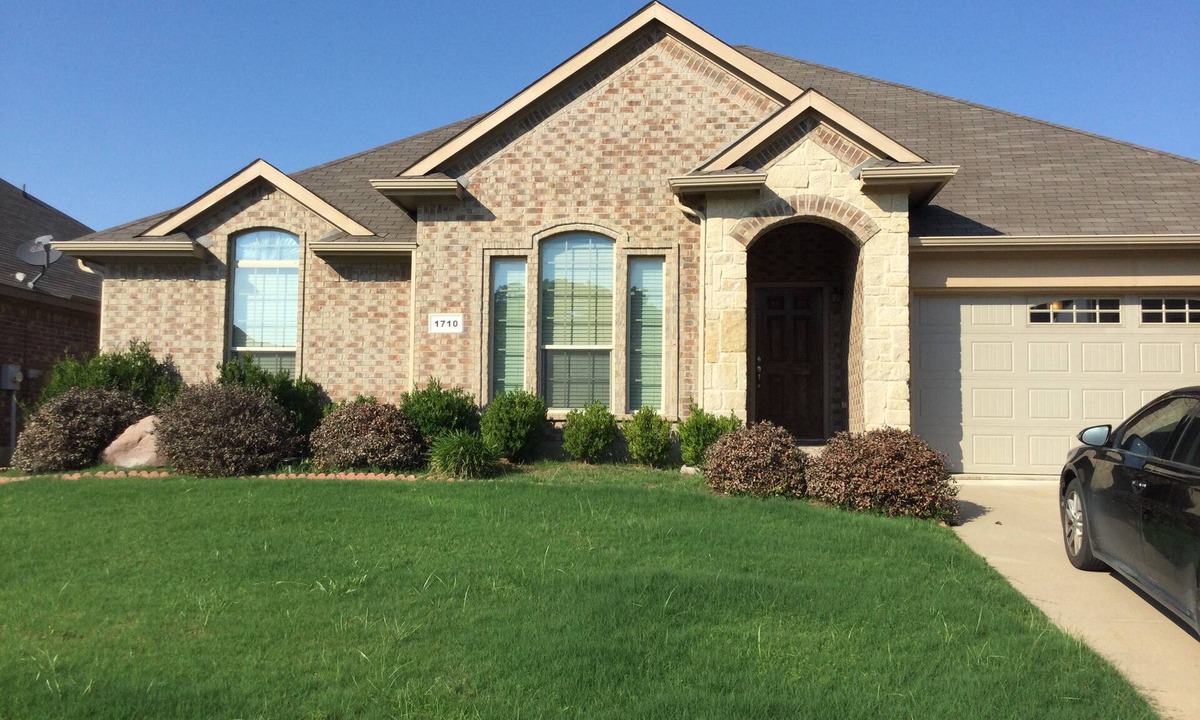 Mansfield House | Beautiful 4 bedroom spacious home for your dream vacation
