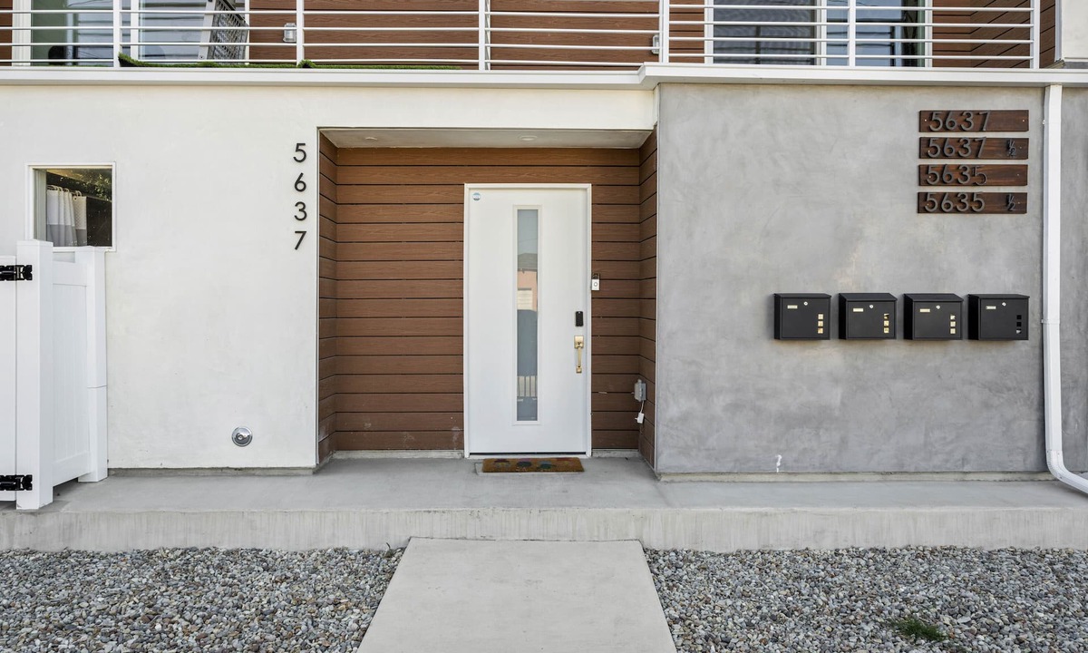 NoHo Arts District House | Beautiful 4 Bedrooms Townhome new construction NoHO! n10 min to universal studio