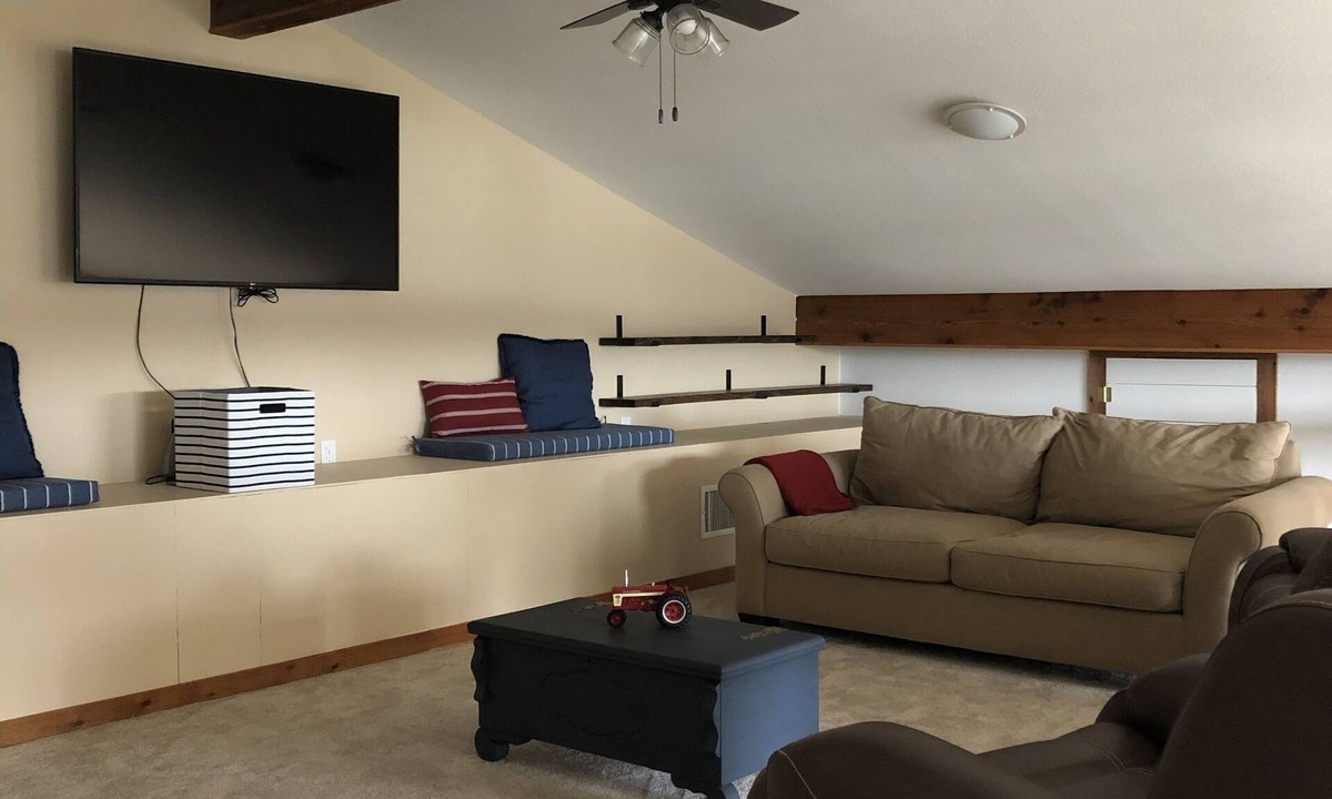 Lakehills House | Beautiful 4bedroom home- Medina Lake