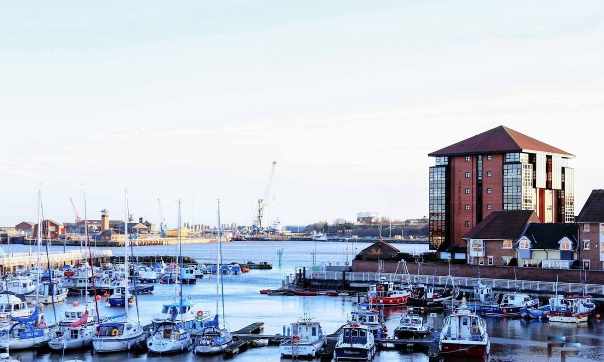 Roker House | Beautiful 5-Bed House Roker Beach