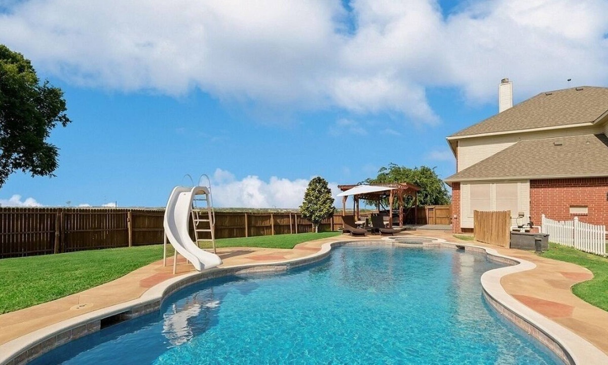Frisco Villa | Beautiful 5 Bedroom Home W/Pool, Spacious Backyard, Countryside View