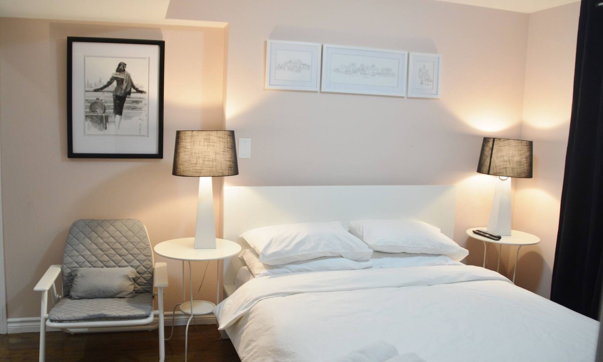 Mount Pleasant House | Beautiful and Comfortable One Bedroom Basement Apartment