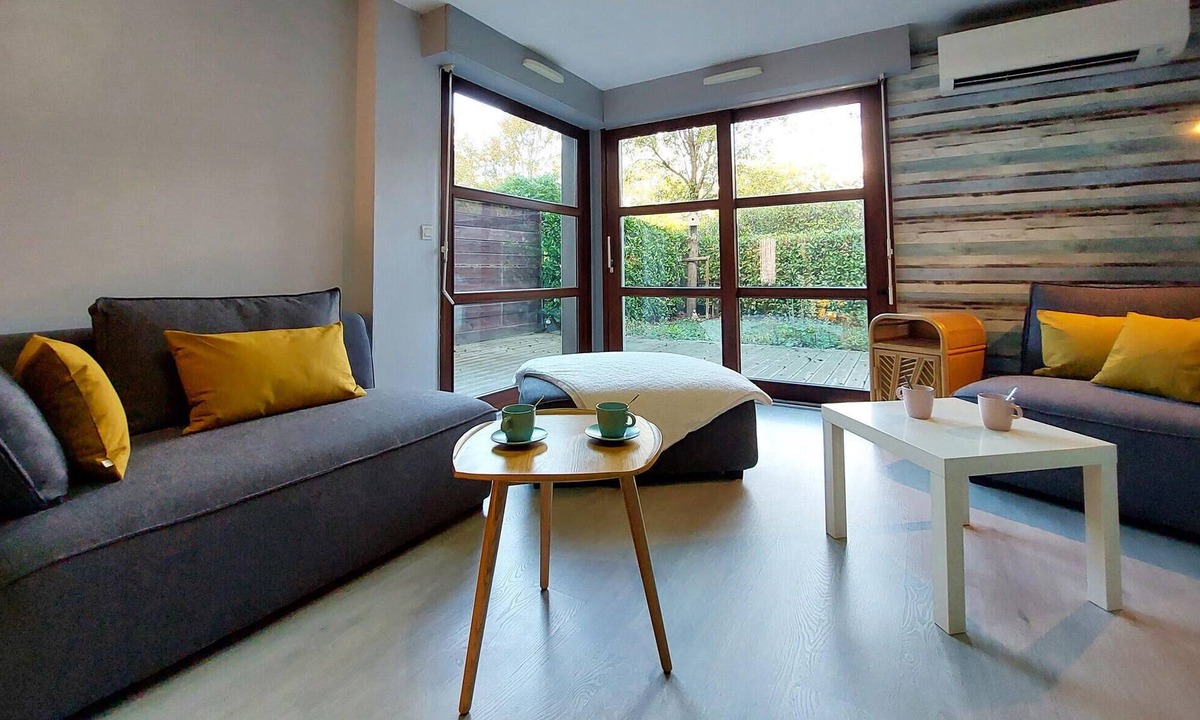 La Grand-Croix Apartment | Beautiful and modern apartment with a large window front.