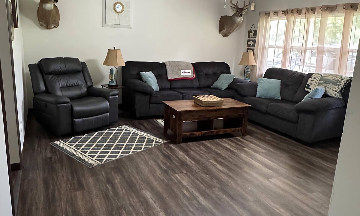 Mountain Home House | Beautiful and peaceful home located just 10 minutes from the White River!