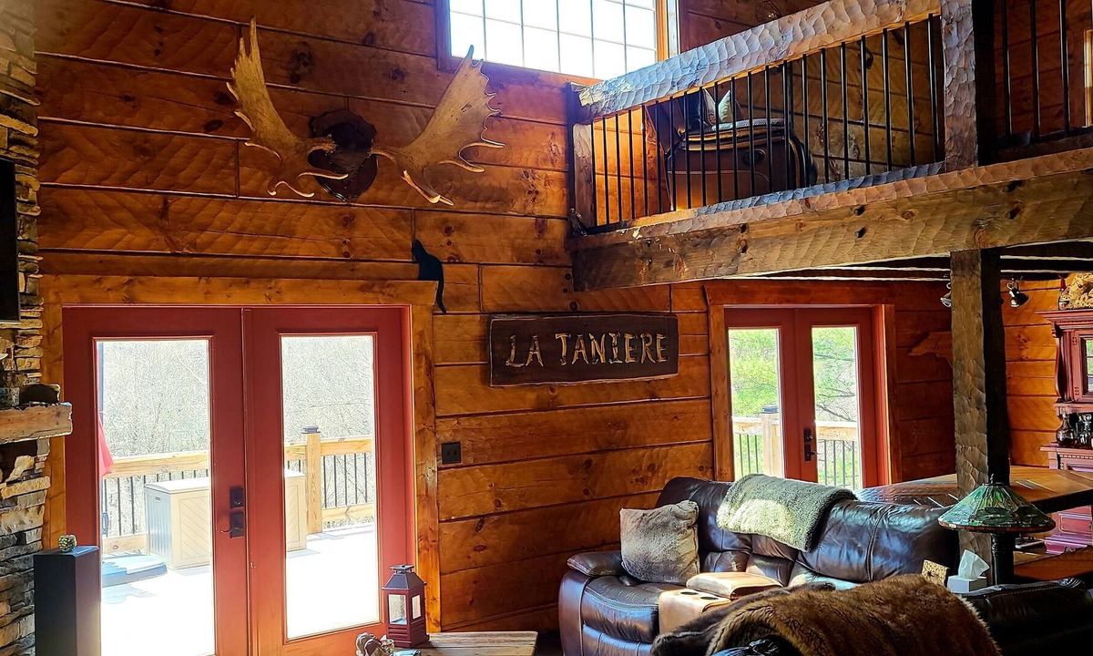 Pine Creek Cabin | Beautiful and Secluded Private Mountain Retreat