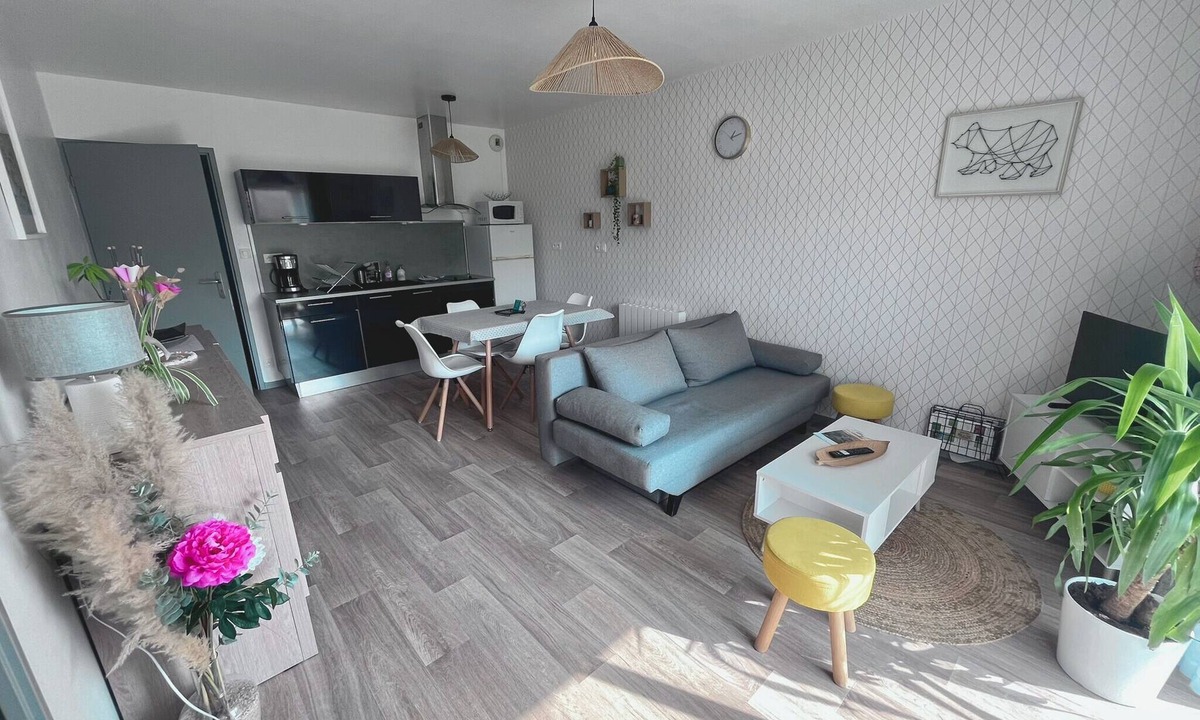 Plestin-les-Greves Apartment | Beautiful apartment close to the sea