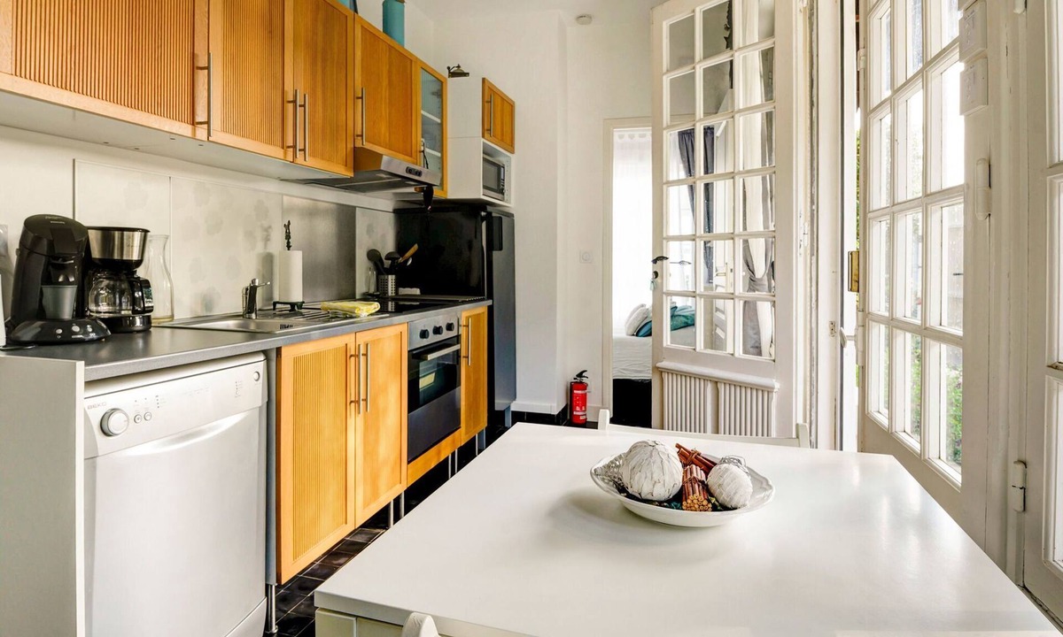 Isigny-sur-Mer Apartment | Beautiful Apartment in Isigny-sur-Mer