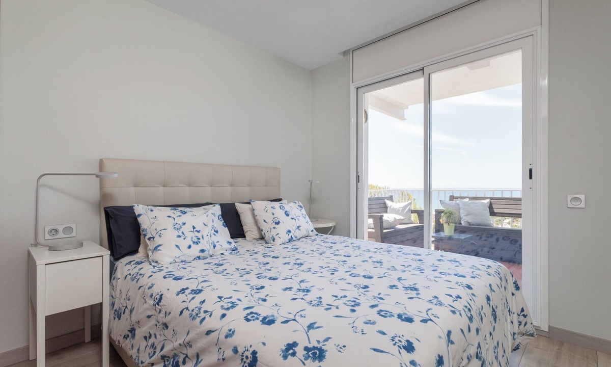 Castelldefels Apartment | Beautiful apartment with fantastic sea views