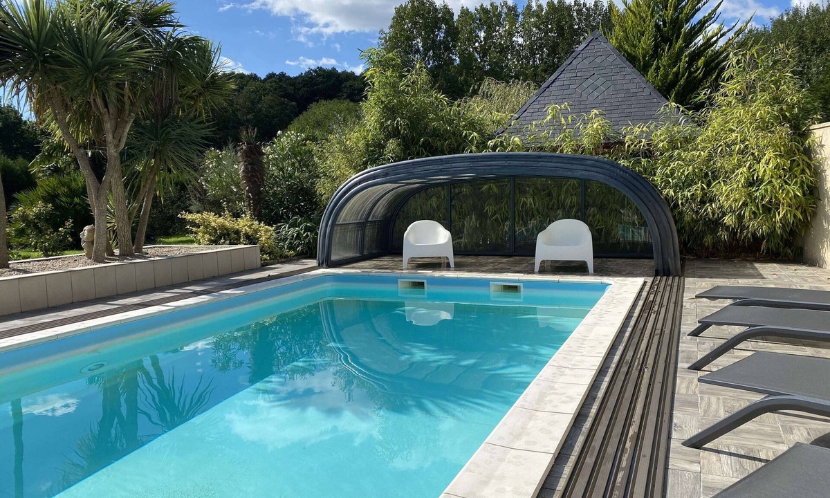Miniac-Morvan Apartment | Beautiful apartment with terrace