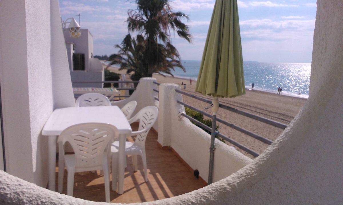 Miami Platja Apartment | BEAUTIFUL APARTMENT IN FIRST LINE OF BEACH M3