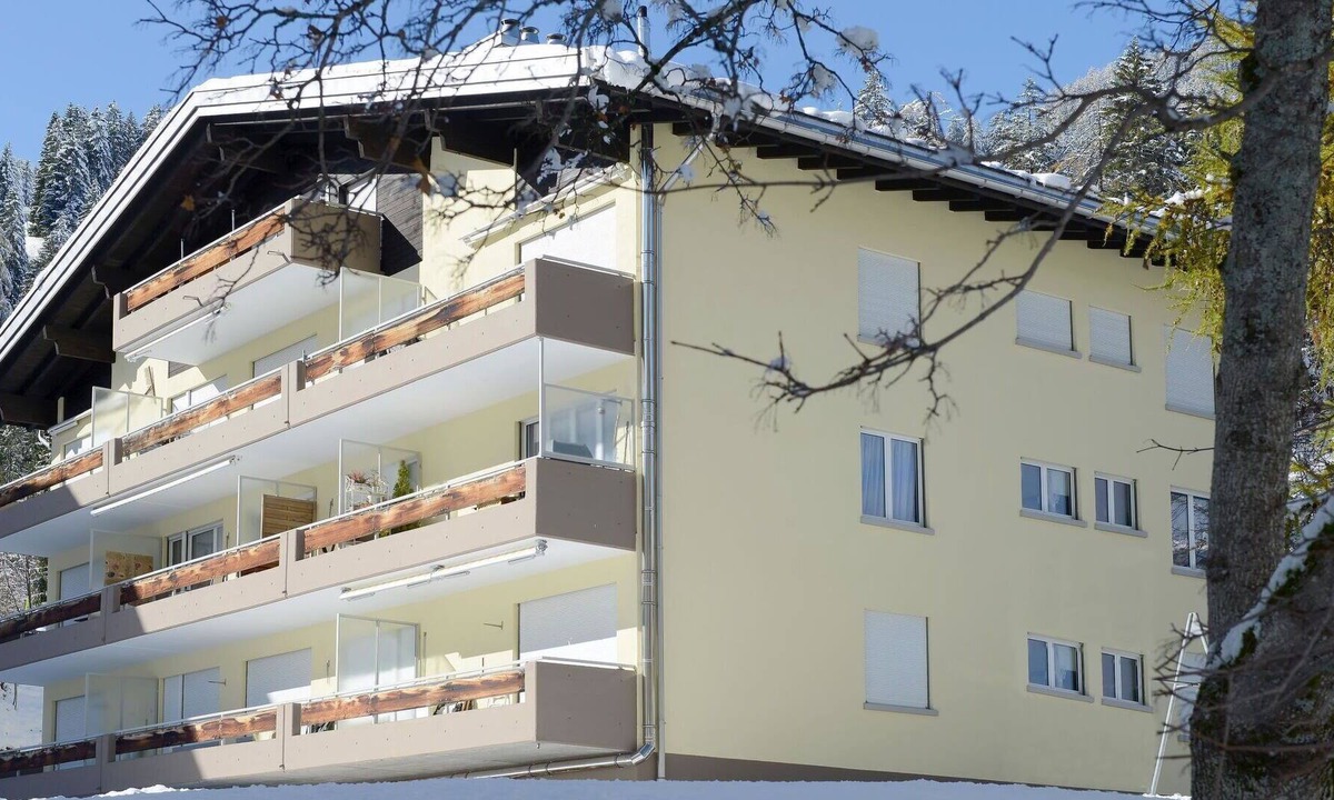 Churwalden Apartment | Beautiful apartment for 4 people with TV, balcony, pets allowed and parking