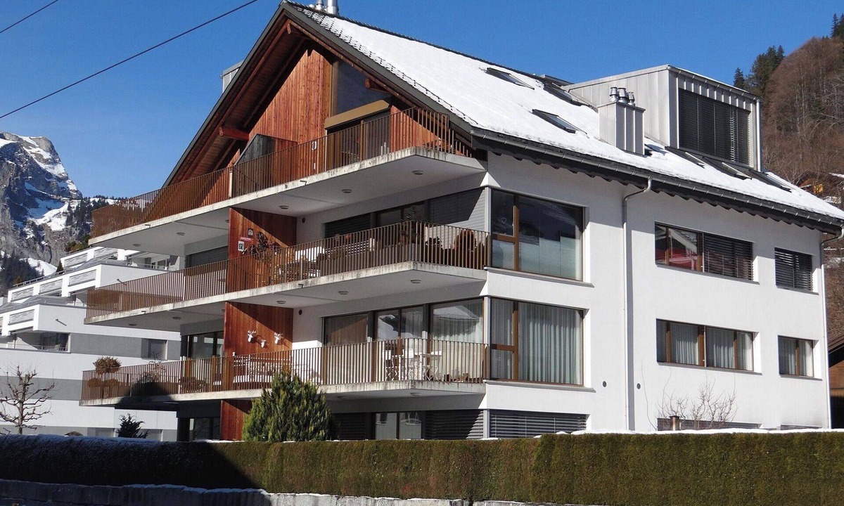 Engelberg Apartment | Beautiful apartment for 4 people with WIFI, TV and balcony