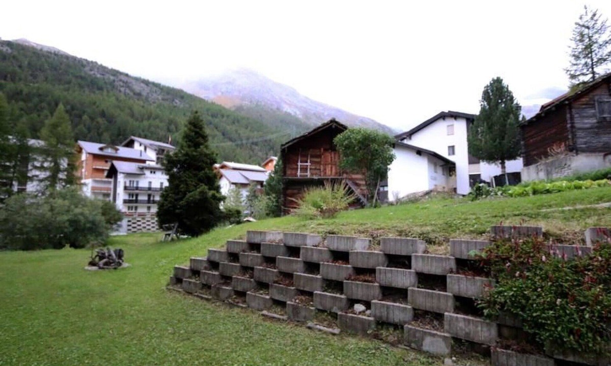 Saas-Fee Apartment | Beautiful apartment for 4 guests with WIFI, TV, balcony and pets allowed