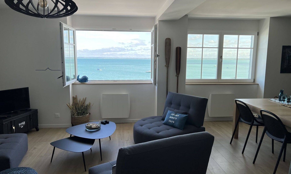 Cancale Apartment | Beautiful apartment for 6 guests with WIFI, TV and terrace