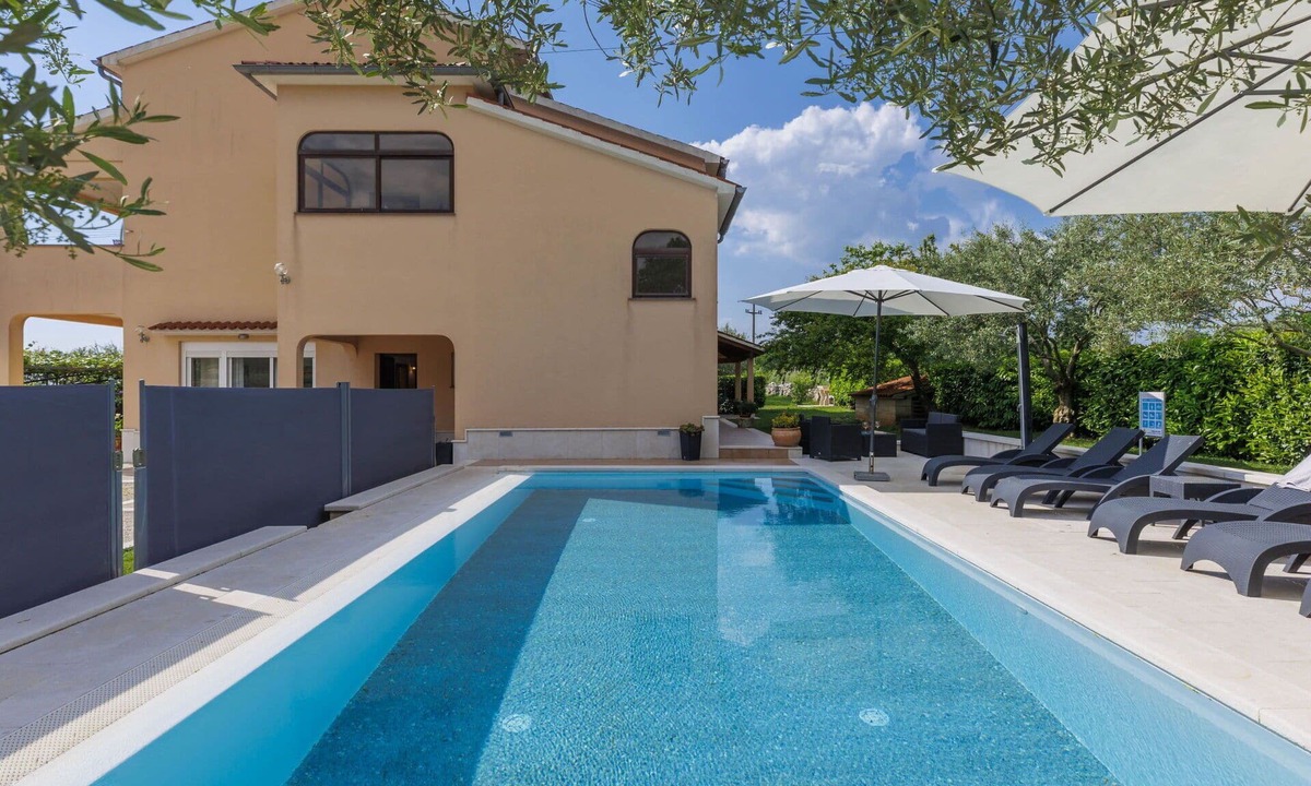 Vosteni Apartment | Beautiful apartment for 6 people with private pool, A/C, WIFI, TV and terrace