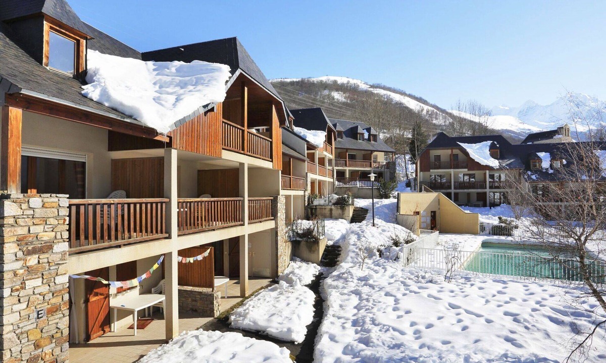Peyragudes Apartment | Beautiful apartment for 4 people with WIFI, pool, TV, terrace, pets allowed and parking
