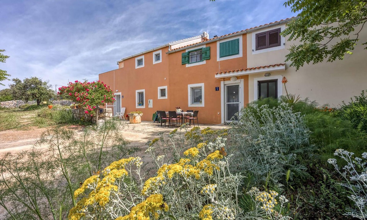 Veli Losinj Apartment | Beautiful apartment in Veli Losinj with WiFi