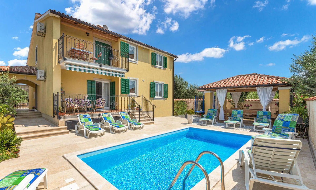 Galizana Apartment | Beautiful apartment in Fondole