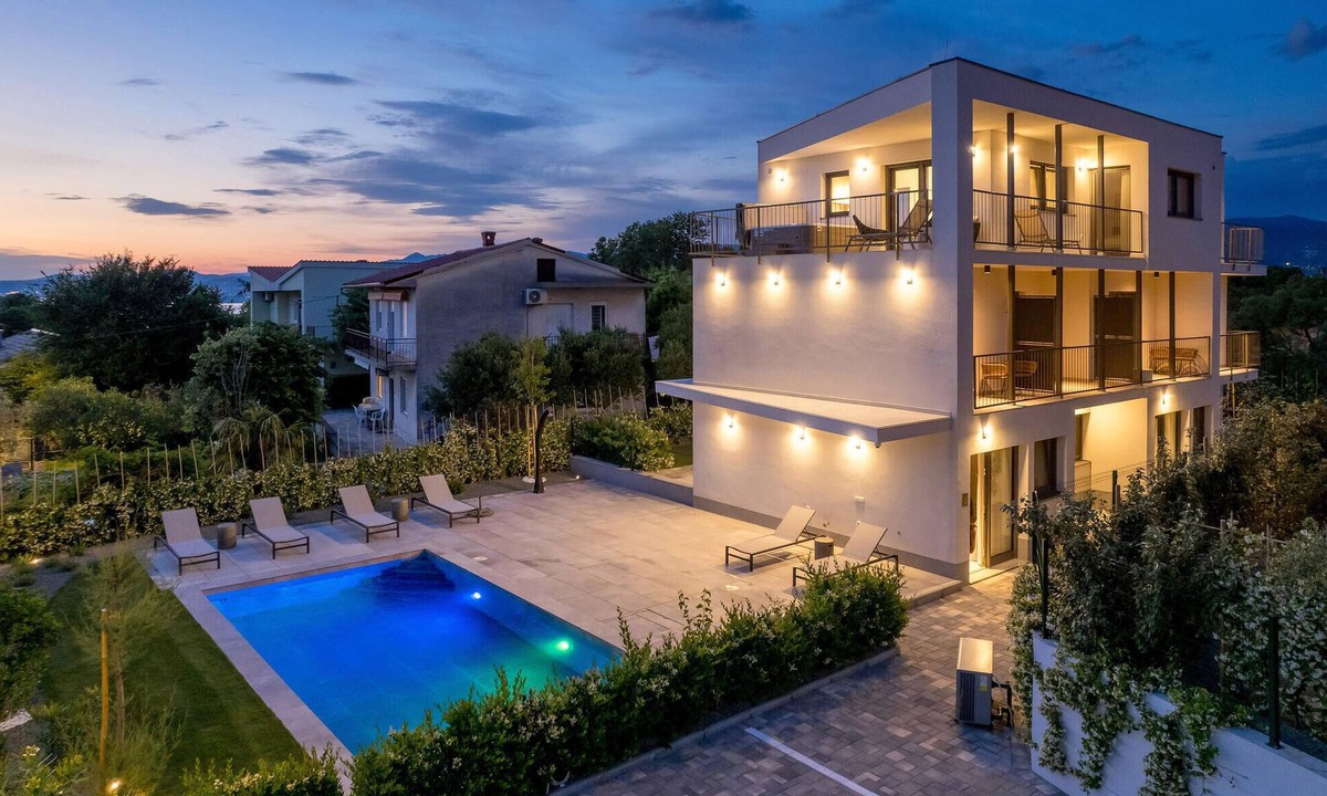Omisalj Apartment | Beautiful apartment in Omisalj