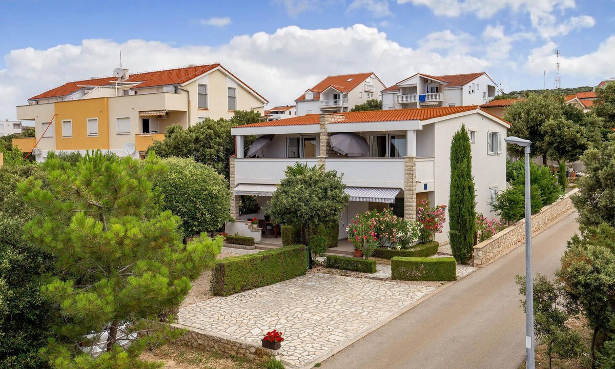 Mandre Apartment | Beautiful apartment in Mandre with WiFi