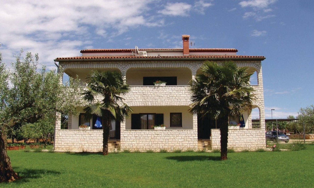 Stancija Vodopija Apartment | Beautiful apartment in Porec with WiFi