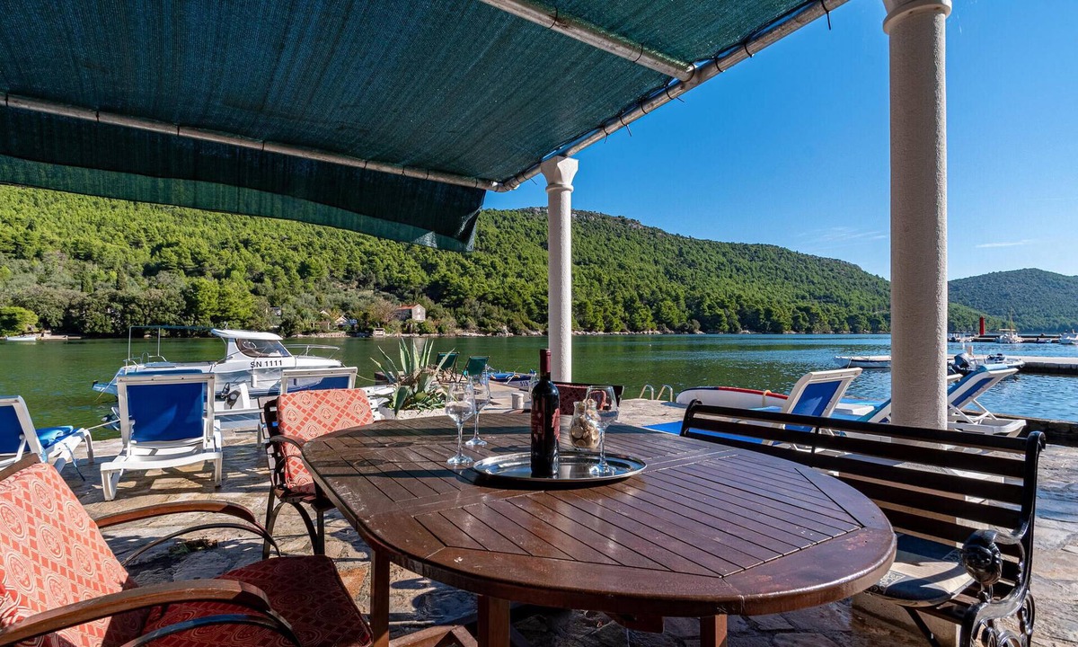 Broce Apartment | Beautiful apartment in Ston with WiFi