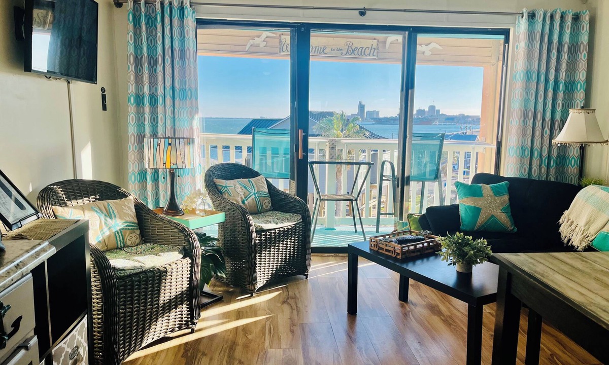 North Beach Condo | Beautiful Bayfront Water View