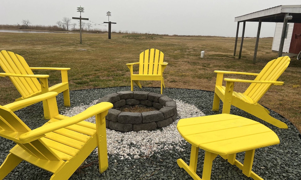 Upper Fairmount House | Beautiful Bayfront with Sanctuary Private Beach