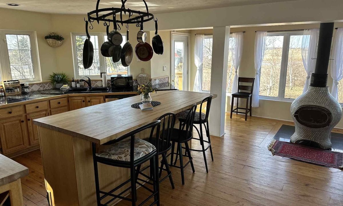 Pointe-du-Chene House | Beautiful Beachside Serenity Cottage, Point du Chene