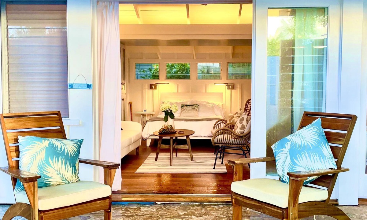 Kailua Cottage | Beautiful Beachside Bungalow