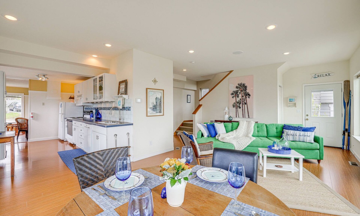 Birch Bay House | Beautiful Birch Bay Retreat w/Deck & Fire Pit!