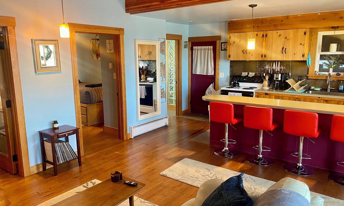 Birch Bay Cottage | Beautiful Birch Bay Retreat