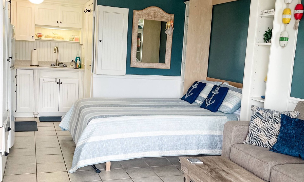 Atlantic Beach Apartment | Beautiful Bogue Shores 1st Floor Studio with Beach & Sound Access