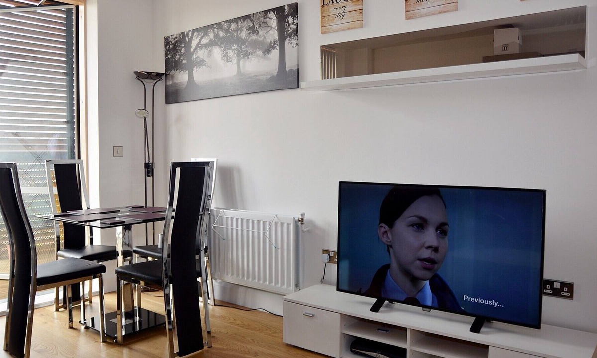 Bromley South Apartment | BEAUTIFUL BOW HOLIDAY HOME