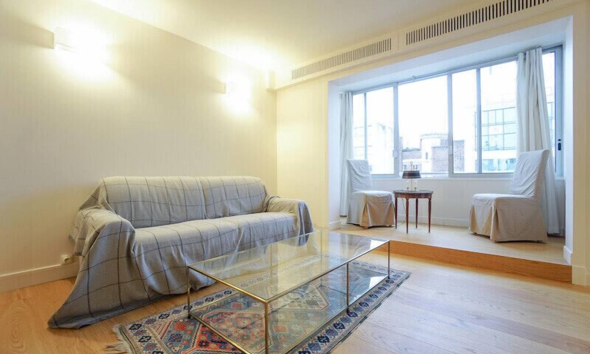 Levallois-Perret Apartment | Beautiful bright apartment – private parking