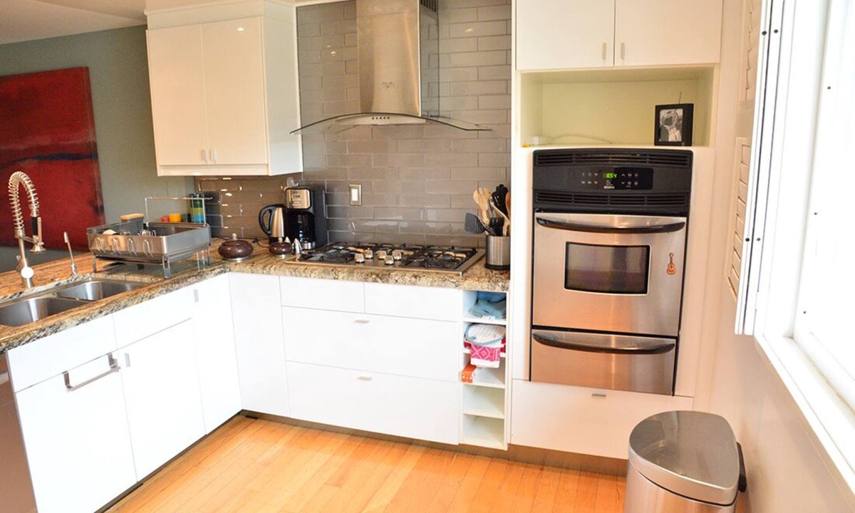 Del Rey House | Beautiful, Bright & Secure Townhome in Marina del Rey, CA