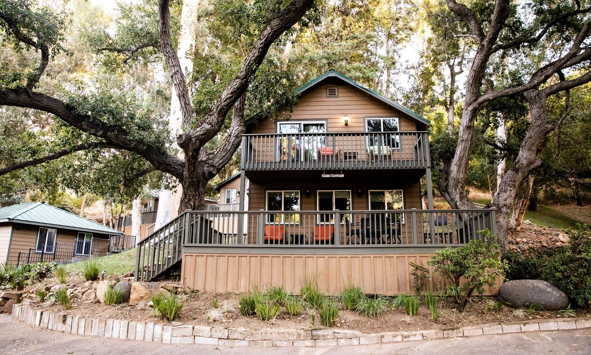 San Pasqual Valley Cabin | Beautiful Cabin Hidden in San Pasqual Valley