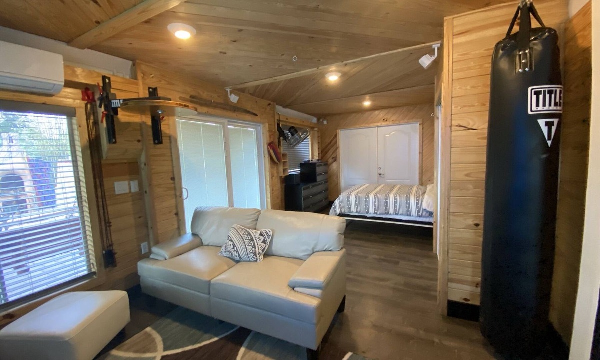 Cocoa House | Beautiful Cabin Style Studio Surrounded By Nature
