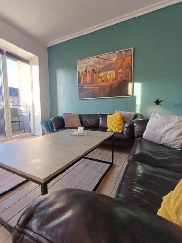 Aalborg Apartment | Beautiful Central 7 persons apartment