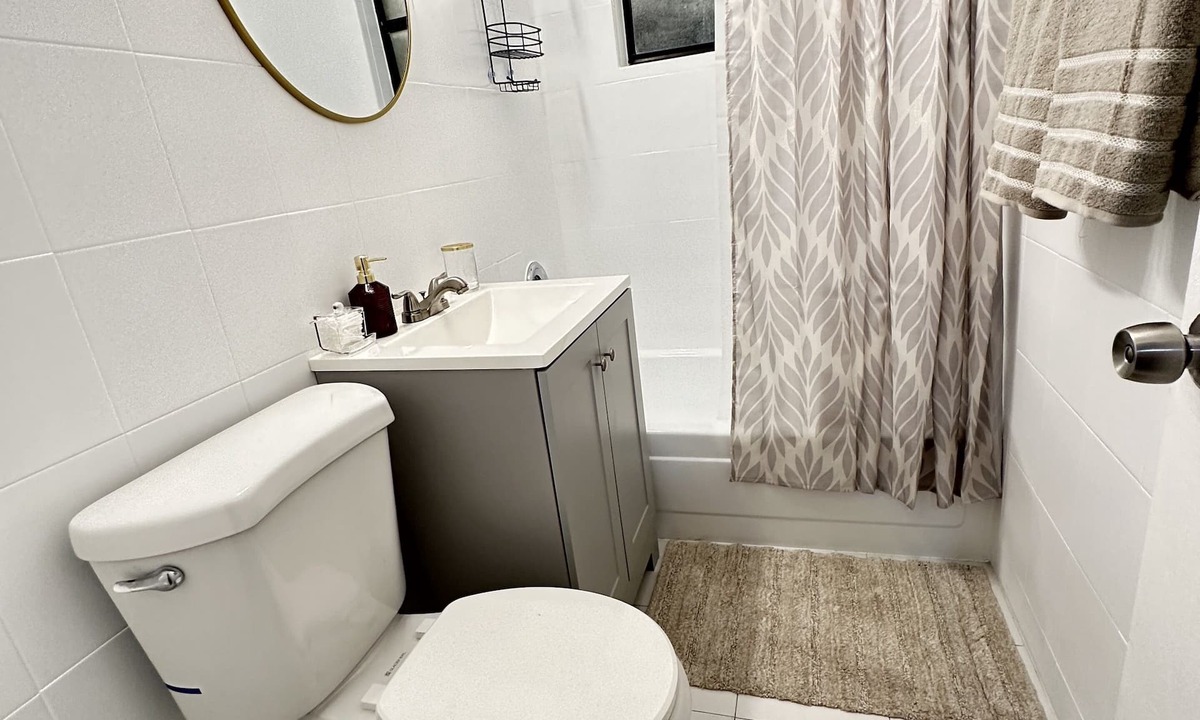 Liberty City House | Beautiful & Central Cozy Home!