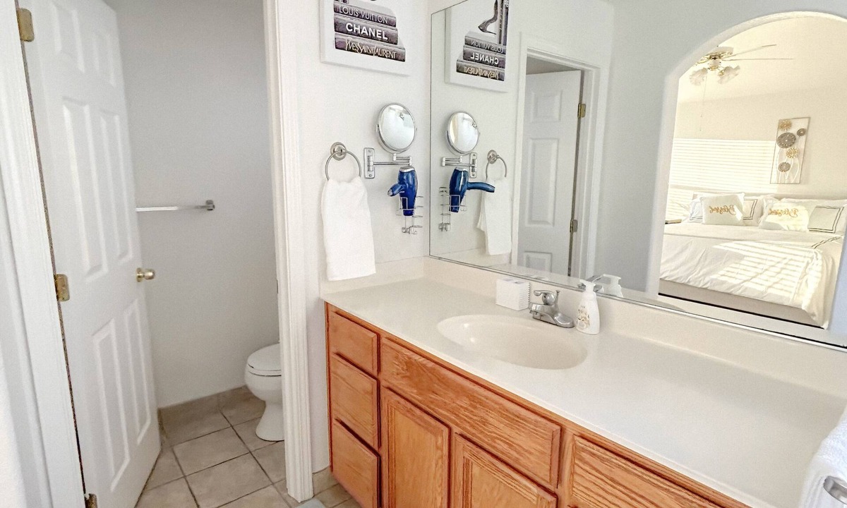 Roseville House | Beautiful, central located with pool and fire pit!