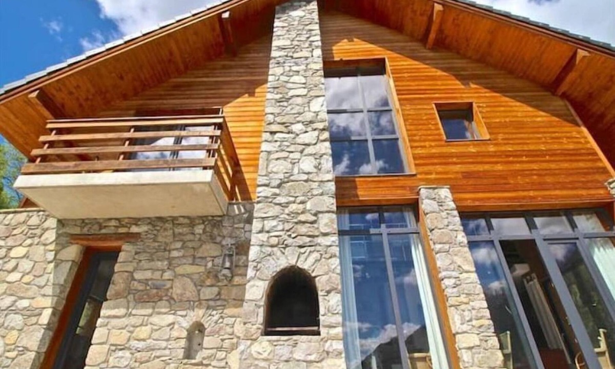 Vaujany Ski Chalet | Beautiful Chalet with Sauna in area Alpe d'Huez