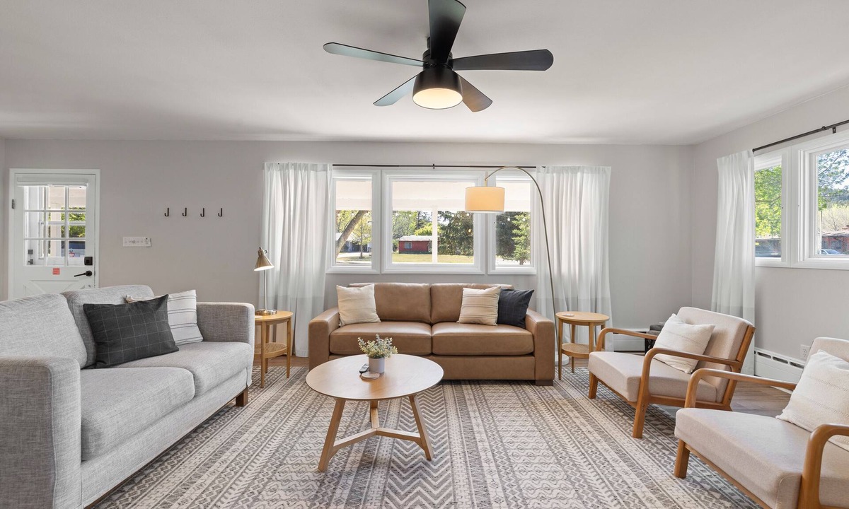 Rapid City House | Beautiful Chapel Valley